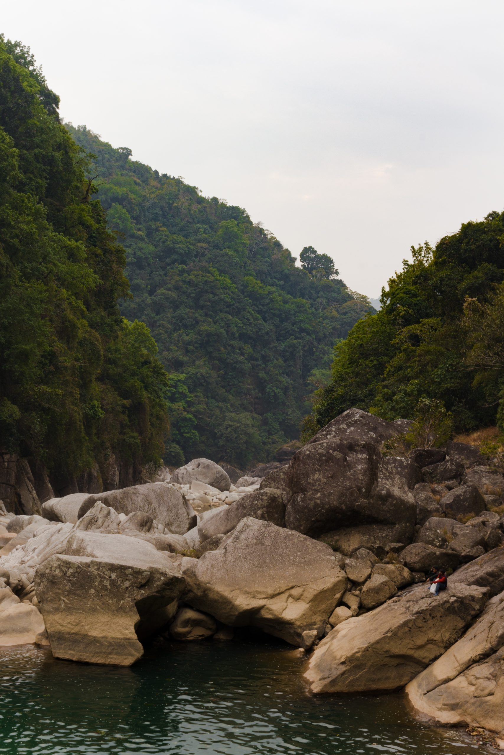 Deep Narrow Valley Nyt A Place Of Beauty And Unspeakable Horror Eril View Beutiful Mong Mountin Cliffs 43195867