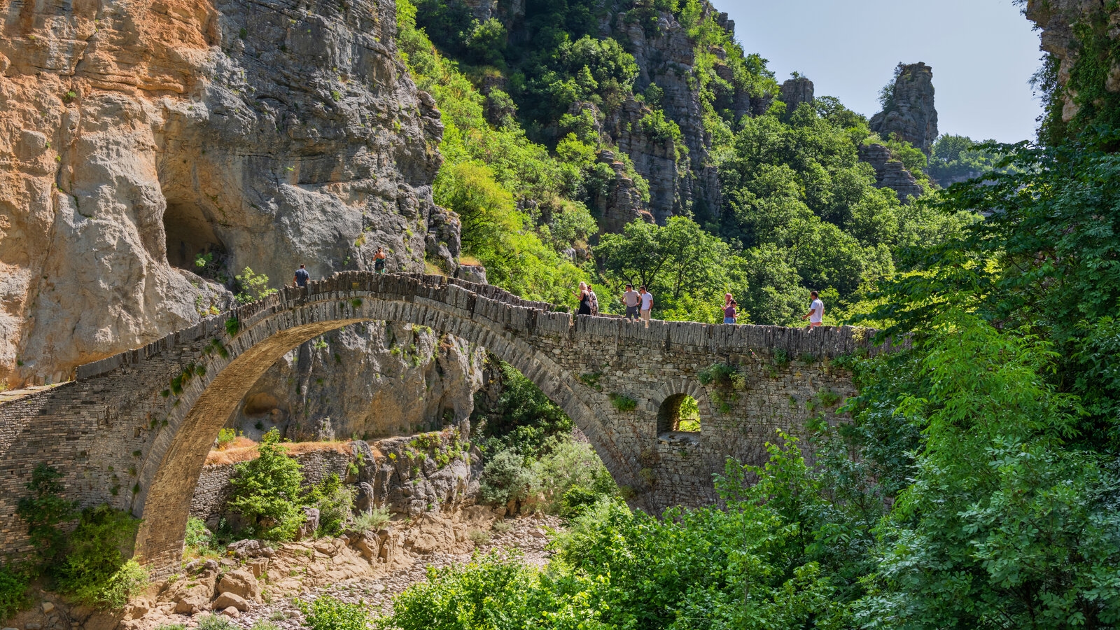 The Lure Of Stones And Silence Hiking In Zagori Greece The New York Times